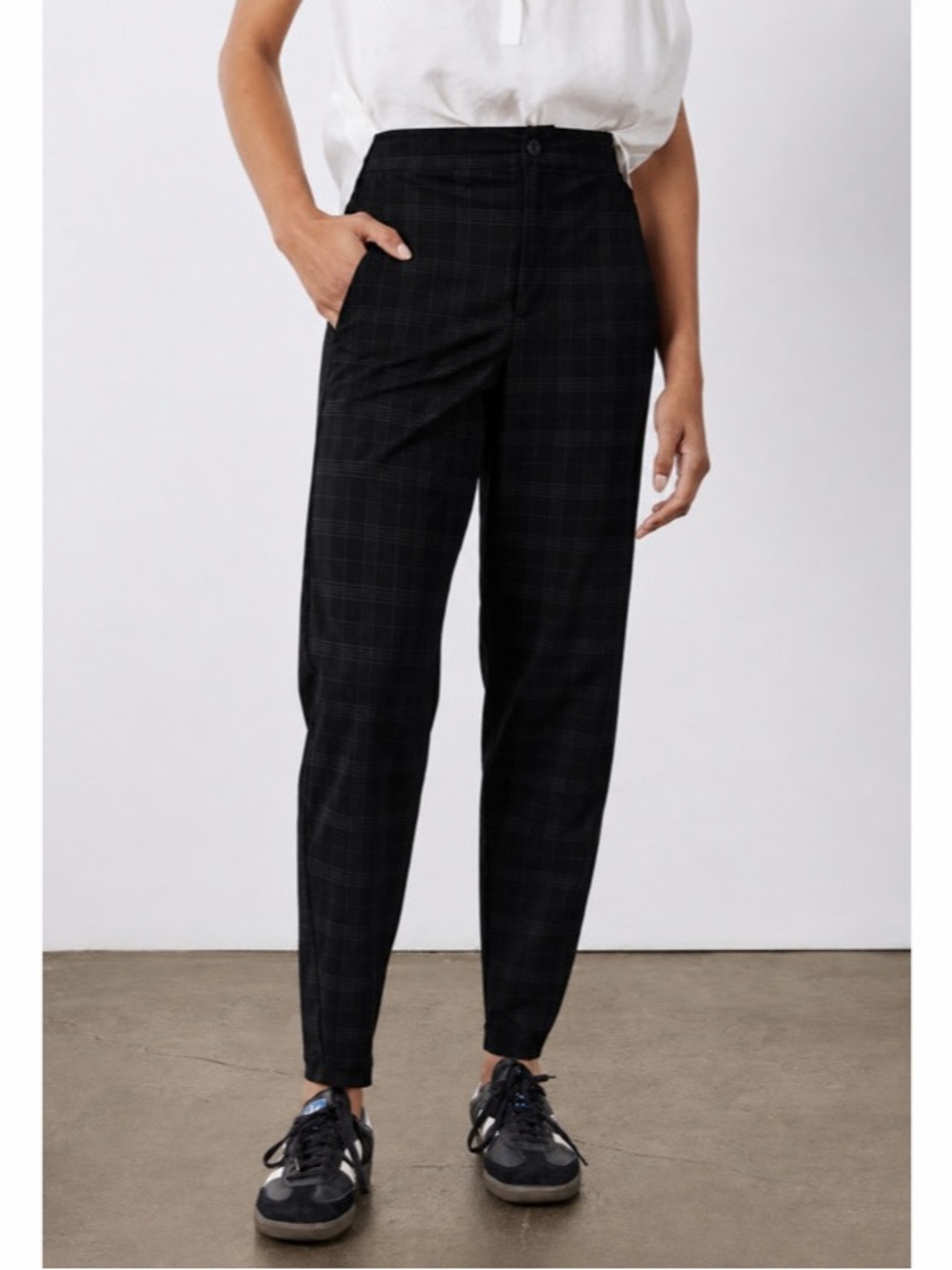 Ruti Not Too Tapered Microsuede Pants Grid Print High Rise Womens Size 1 / US S